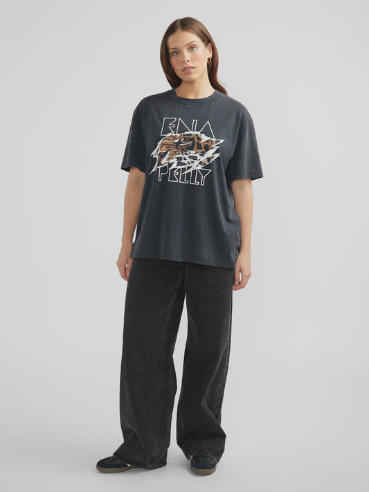 ENA PELLY - JESSIE OVERSIZED TEE TIGER EYE - Vintage Black