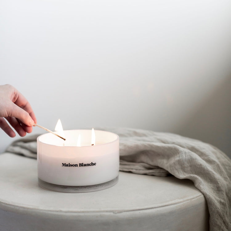 MAISON BLANCHE Peach & Elderflower DELUXE CANDLE